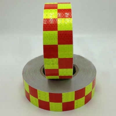 安赛瑞 SAFEWARE 14368 超级晶格反光警示胶带（红黄方格）超级晶格反光材料,红黄方格,50mm×50m