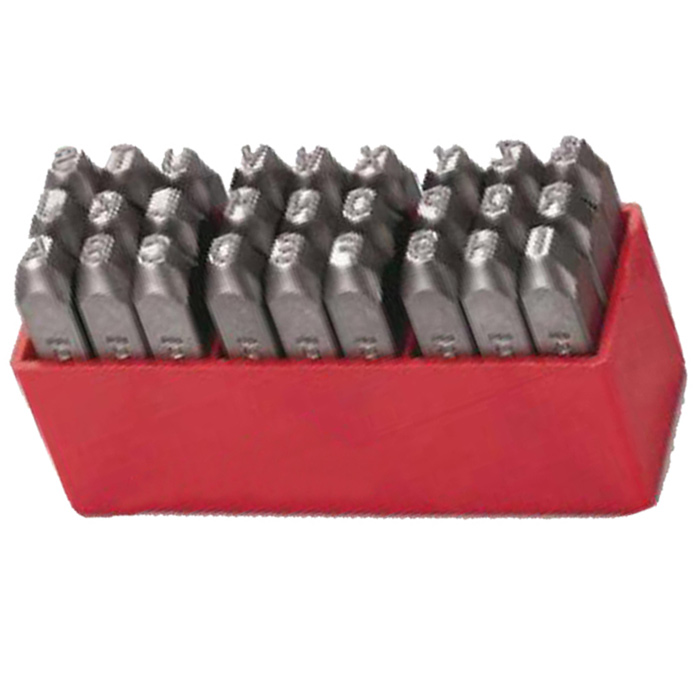 套装点状刚字母