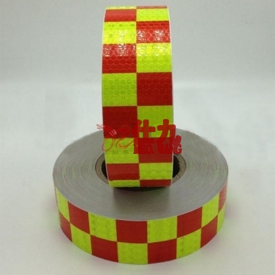 安赛瑞 SAFEWARE 14368 **晶格反光警示胶带（红黄方格）**晶格反光材料,红黄方格,50mm×50m