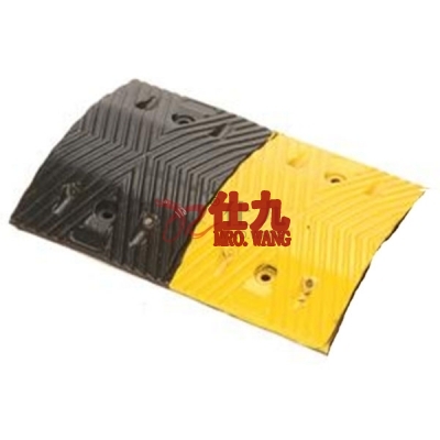 安赛瑞 SAFEWARE 14458 重载橡胶减速带（10吨）优质原生橡胶,含安装配件,黄色,500×350×50mm