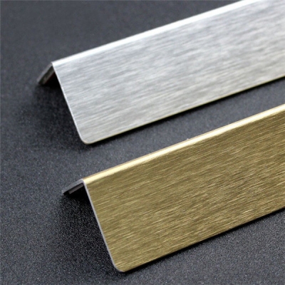 安赛瑞 SAFEWARE 15510 铝合金墙面护角 拉丝铝合金材质,金色,内附双面胶,36mm×36mm×1.5m,厚1.5mm,10根/包